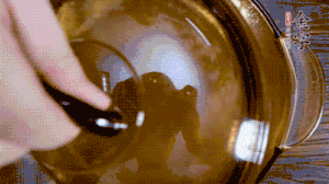 加山藥、毛豆再煮15分鐘。