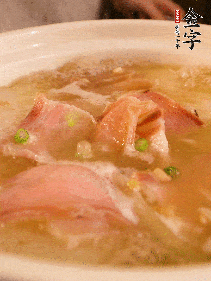 最后撒點(diǎn)蔥花。