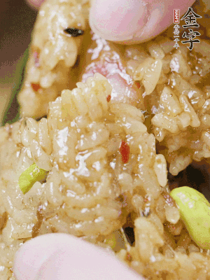 冷水下鍋煮3-4小時(shí)。