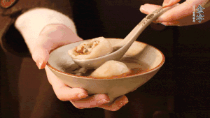 新的一年，我們還是要吃好喝好哦，祝大家元宵快樂！