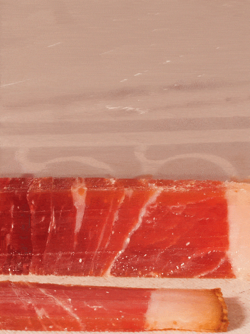 金字火腿切片，溫水浸泡5分鐘